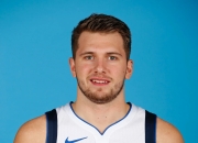 开云官网-年轻球员崭露头角，成为球队新希望的简单介绍