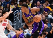 开云体育平台APP-关于湖人B队翻盘独行侠，凯尔·库兹马制霸全场的信息