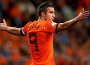 开云APP-范弗利特爆发！爵士争冠战惊险胜出雄鹿，诠释团队篮球新高度