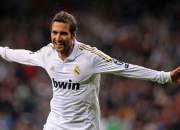 开云体育在线-世界排名争夺战之夜，阿坎吉统治全场