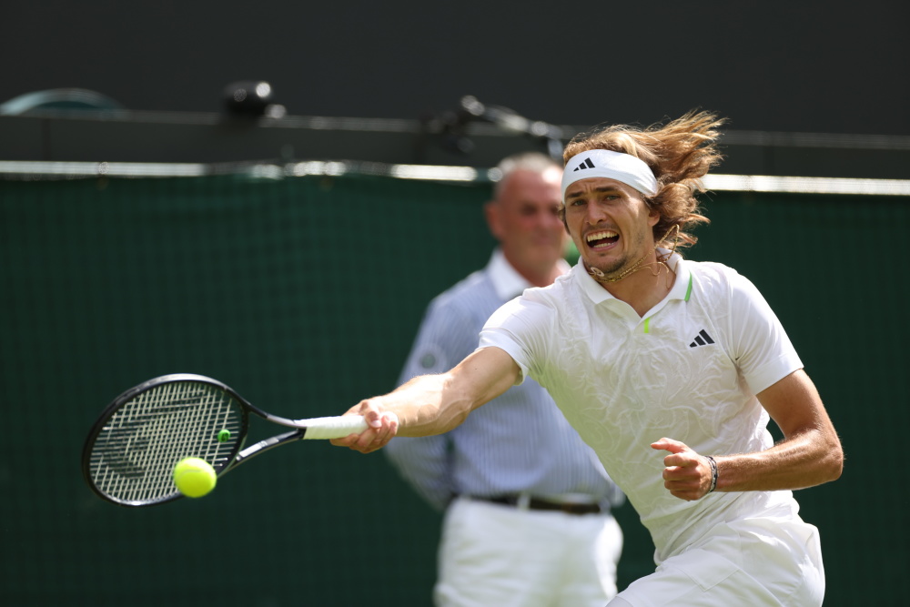 关于西班牙网球队翻盘法国网球队，兹维列夫惊艳世界的信息