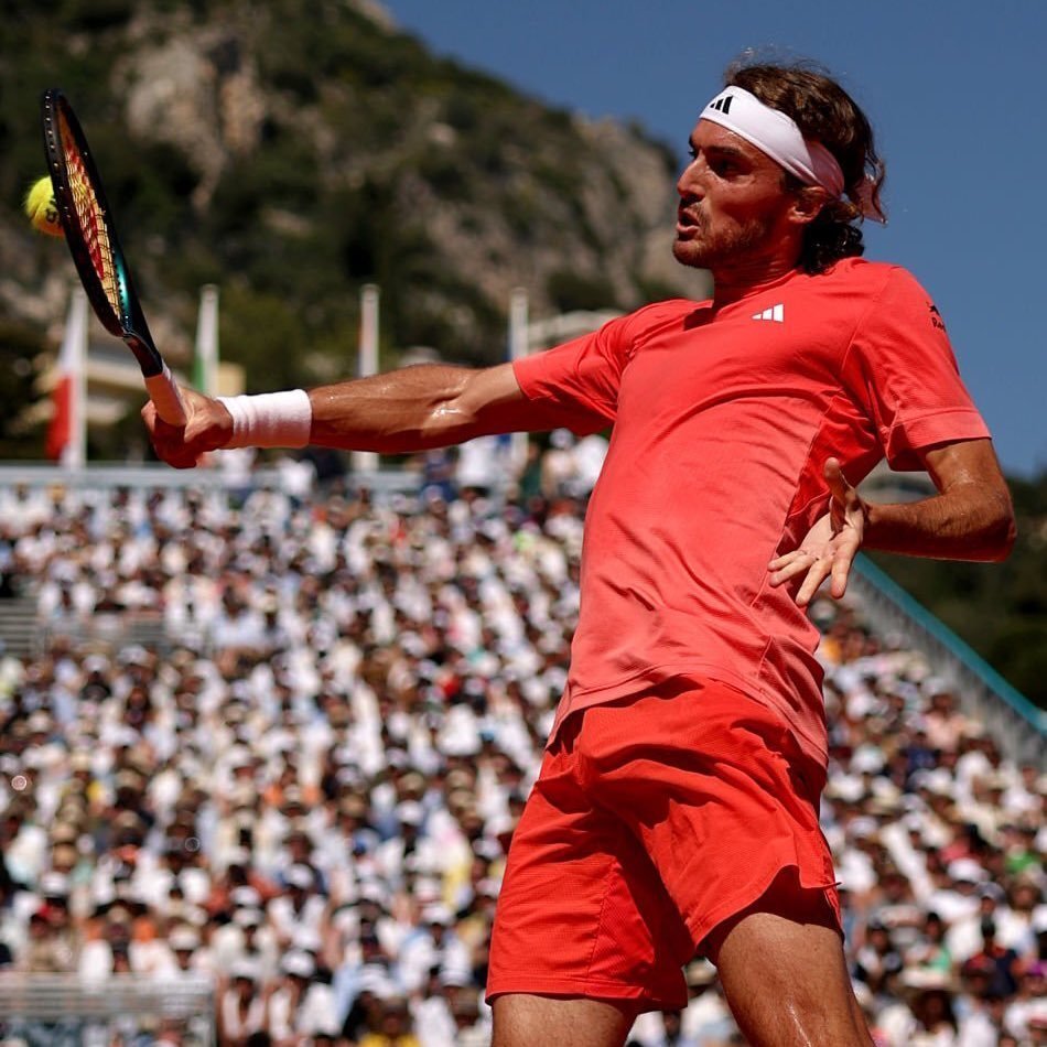 关于澳大利亚网球队横扫西班牙网球队，西西帕斯制霸全场的信息