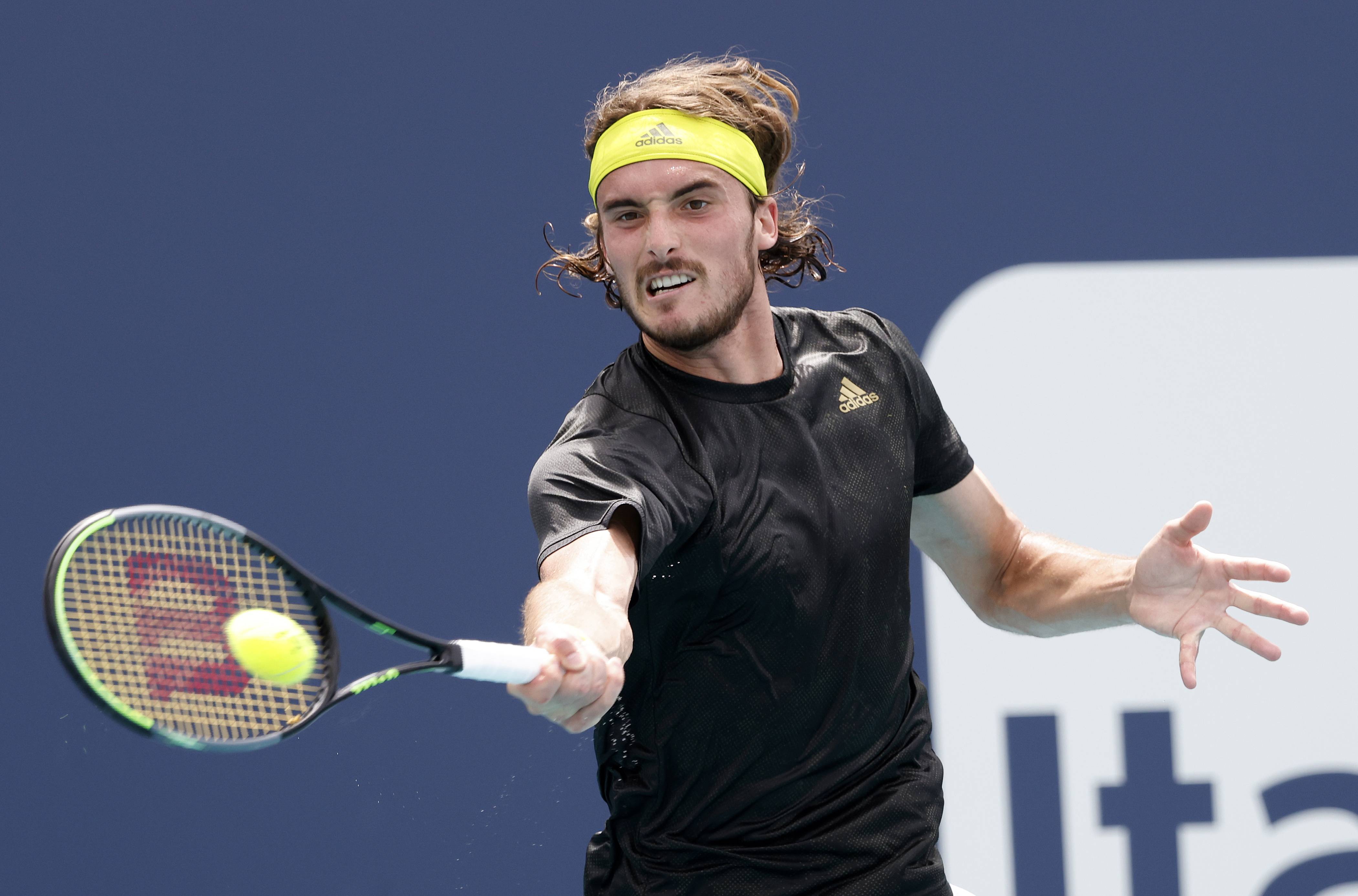 关于澳大利亚网球队横扫西班牙网球队，西西帕斯制霸全场的信息