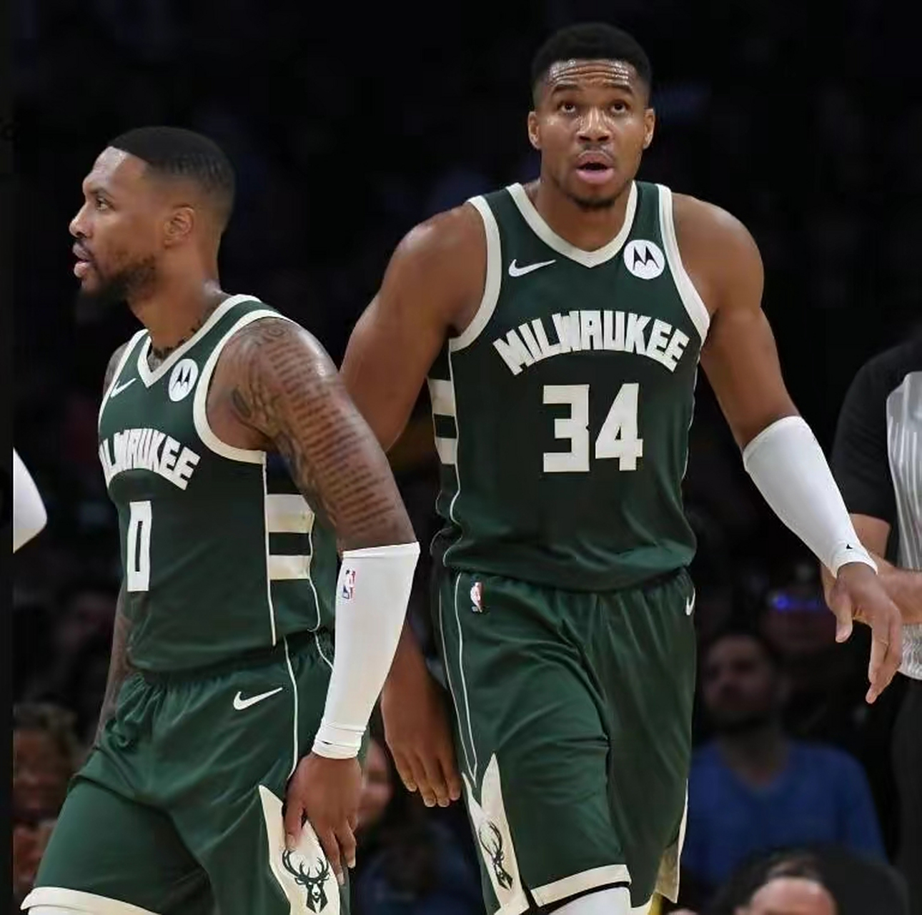 包含快船碾压雄鹿，加里纳利三分雨点燃全场的词条