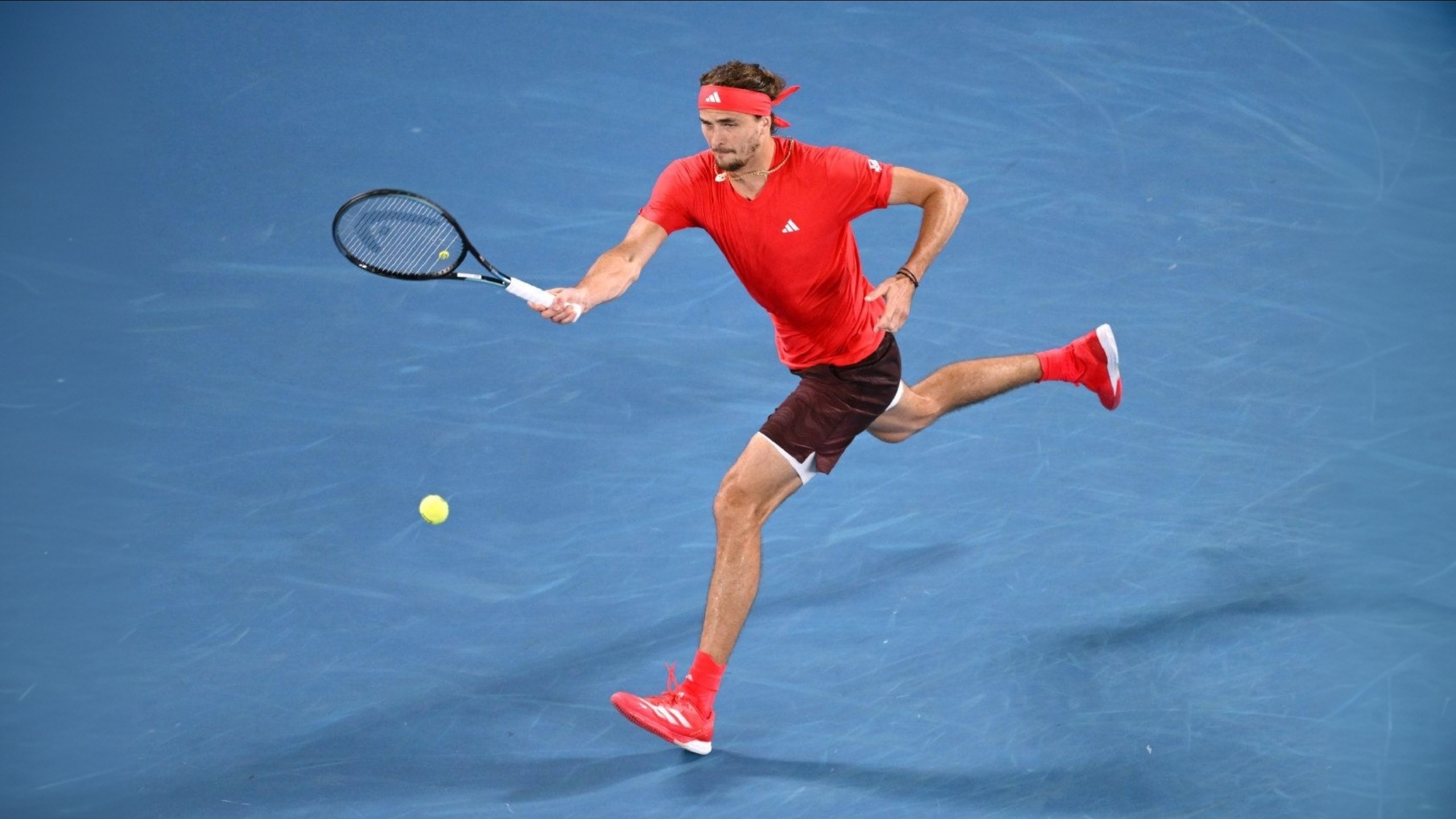 包含世界网球队完胜澳大利亚网球队，兹维列夫高光表现的词条