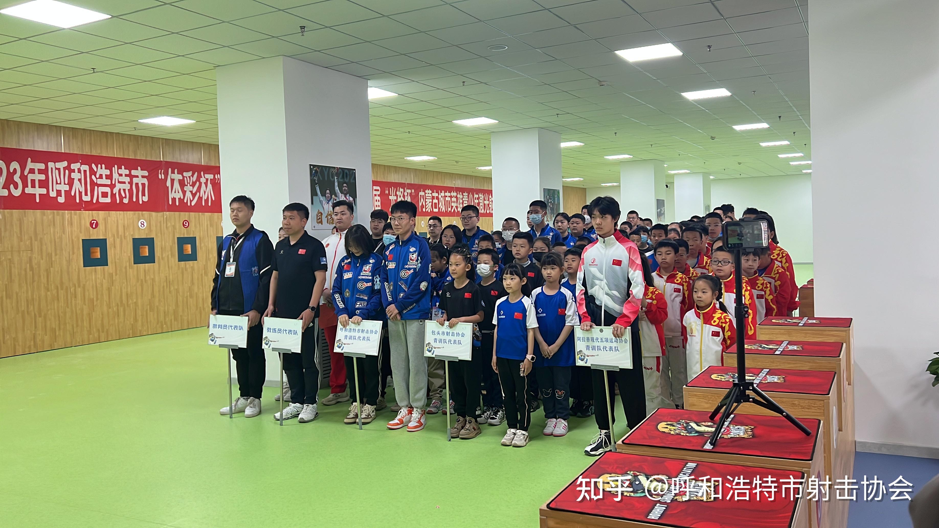 呼和浩特队员备战比赛，教练组全力培养队员的简单介绍