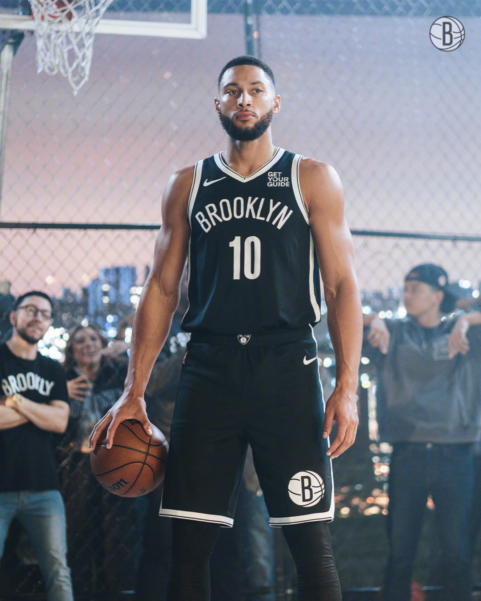 篮网队球员训练备战，期待下一轮比赛的简单介绍