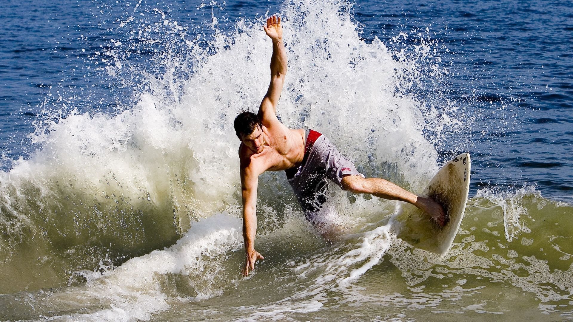 冷门与传奇,日本足球横扫德国,戴资颖带队再创羽坛佳话